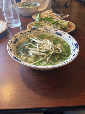 Pho Tay Ho by null