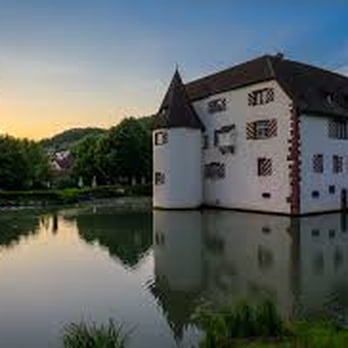 Inzlinger Wasserschloß - Exterior - International Near Me - Inzlingen, BW Inzlinger Wasserschloß - Exterior - International Near Me - Inzlingen, BW