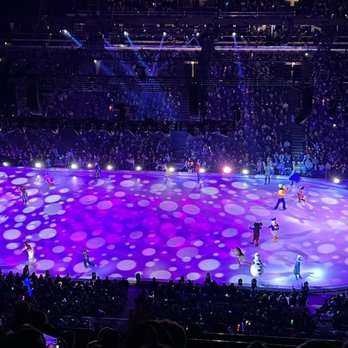 United Center - Stadiums & Arenas Near Me - Chicago, Illinois United Center - Stadiums & Arenas Near Me - Chicago, Illinois