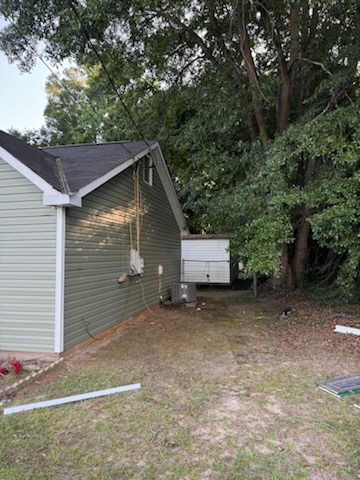 Slide of O&V Roofing