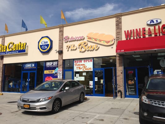 Between the Bun by null