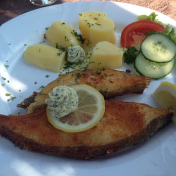 Zur Fischerhütte - Pan fried local fish - Seafood Near Me - Heidesee, BB