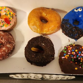 Hurts Donut - Donuts Near Me - El Paso, Texas