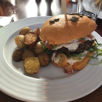 Vegan's Prague - Special burger today - Live/Raw Food Near Me - Prague, Puerto Rico