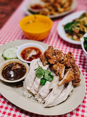 P Thai's Khao Man Gai & Noodles by null