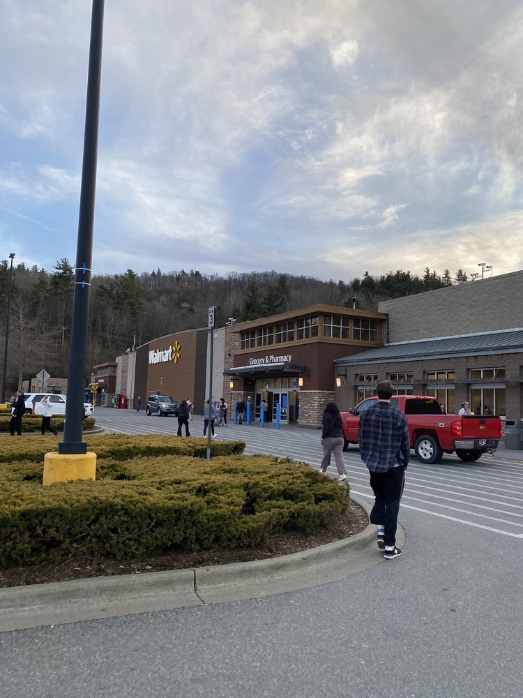 WALMART SUPERCENTER Updated July 2024 25 Reviews 200 Watauga