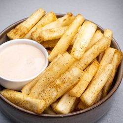 Chuuk - Cassava Fries
hand cut, chipotle mayonnaise