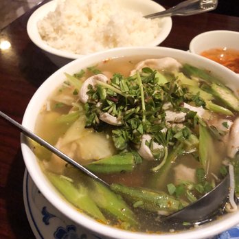 9 Roses - sour chicken soup - Chinese Near Me - Gretna, Louisiana