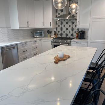Stonesmith Countertops - Calacatta Rocky quartz countertops. - Countertop Installation Near Me Stonesmith Countertops - Calacatta Rocky quartz countertops. - Countertop Installation Near Me