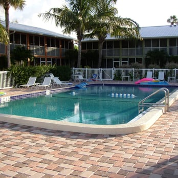 Silver Sands Gulf Beach Resort - Hotels Near Me - Longboat Key, Florida Silver Sands Gulf Beach Resort - Hotels Near Me - Longboat Key, Florida