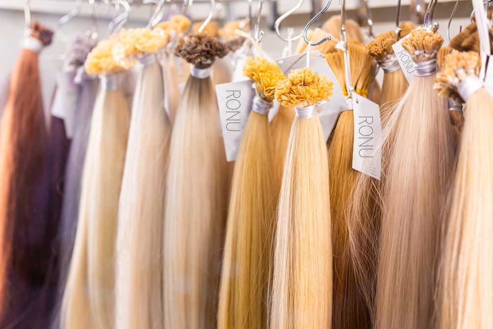 Ronu Hair Extensions Logo