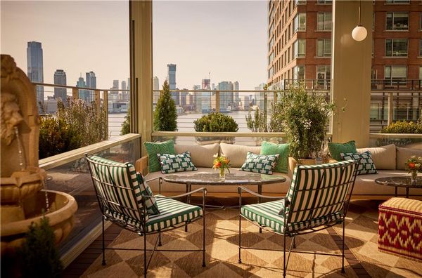 Conrad New York Downtown by null