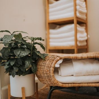 Share Haus Pop-Up - Details in the sauna room - Nutritionists Near Me - Sacramento, California Share Haus Pop-Up - Details in the sauna room - Nutritionists Near Me - Sacramento, California