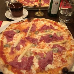 Barone Ristorante-Pizzeria-Trattoria - Pizza Barone mit Spargeln