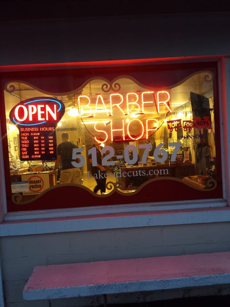 Lakeside Cuts Logo