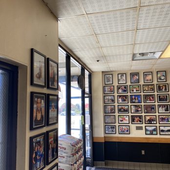 D'Amores Pizza - Italian Near Me - Malibu, California