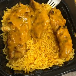 Brooklyn Halal Grilled Chicken & Pizza - Tenders with rice and spicy sauce
