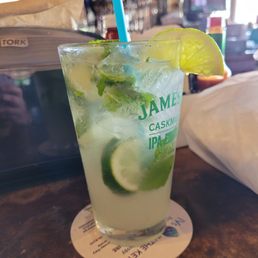 Great mojito with coconut n key lime