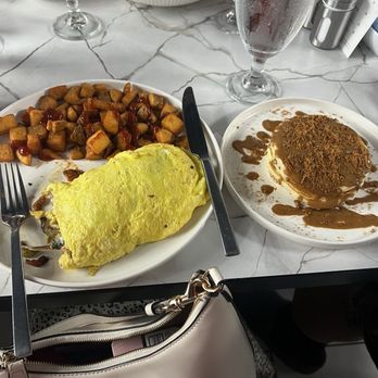 Royal Eats - Cookie butter pancakes Veggie Delight Skillet Hash Brown - Breakfast & Brunch Near Me - Royal Oak, Michigan Royal Eats - Cookie butter pancakes Veggie Delight Skillet Hash Brown - Breakfast & Brunch Near Me - Royal Oak, Michigan