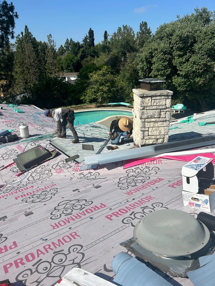 Slide of DO Roofing 770