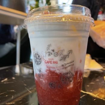 Cafe 104 - Dolce Strawberry Latte - Breakfast & Brunch Near Me - Duluth, Georgia