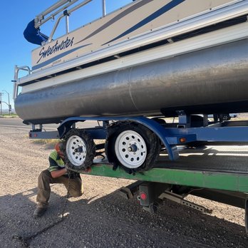 Big D's and Son Towing - Victor hard at work! - Towing Near Me - Mohave Valley, Arizona Big D's and Son Towing - Victor hard at work! - Towing Near Me - Mohave Valley, Arizona