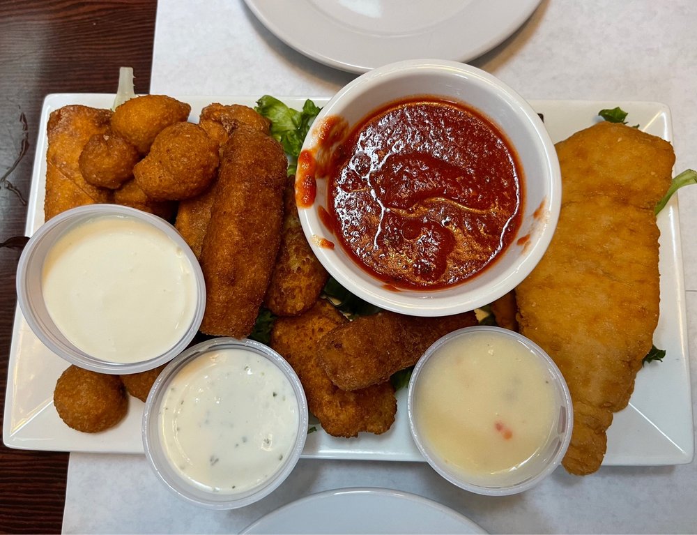 FAIRGROUND INN FAMILY RESTAURANT Updated August 2024 83 Photos & 92