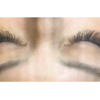 Blink & Brows - Classic lashes done by Natasha - Skin Care Near Me - Kailua Kona, Hawaii