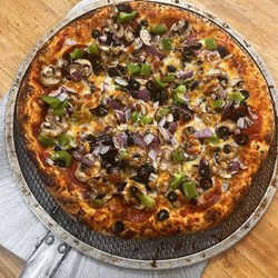 Toni's Bakery - Supreme pizza