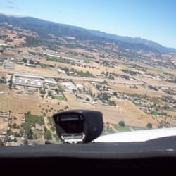 Magnum Aviation - Downwind for 14