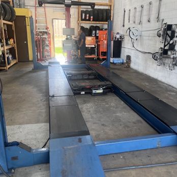 GMT Auto Service & Tires - Garage - Auto Repair Near Me - West Melbourne, Florida