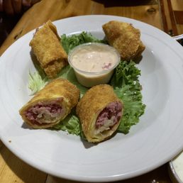 Reuben Egg Rolls