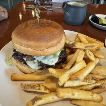 Full Belly - Burger - Breakfast & Brunch Near Me - San Antonio, Texas