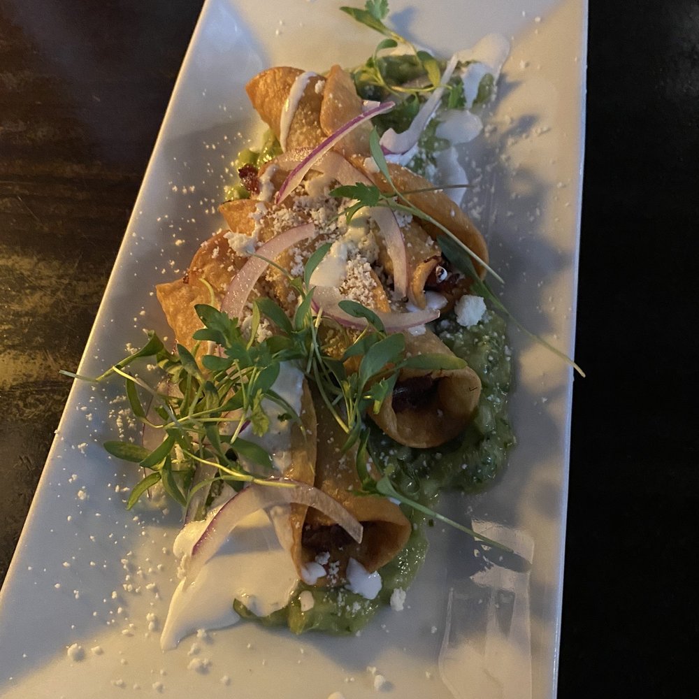 Schout Bay Tavern - Duck confit Tacos - New American Near Me - Manhasset, New York Schout Bay Tavern - Duck confit Tacos - New American Near Me - Manhasset, New York