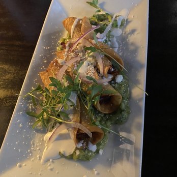 Schout Bay Tavern - Duck confit Tacos - New American Near Me - Manhasset, New York Schout Bay Tavern - Duck confit Tacos - New American Near Me - Manhasset, New York