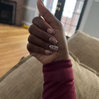 Anna's Nails & Spa - Nails - Nail Salons Near Me - Wilmington, Delaware