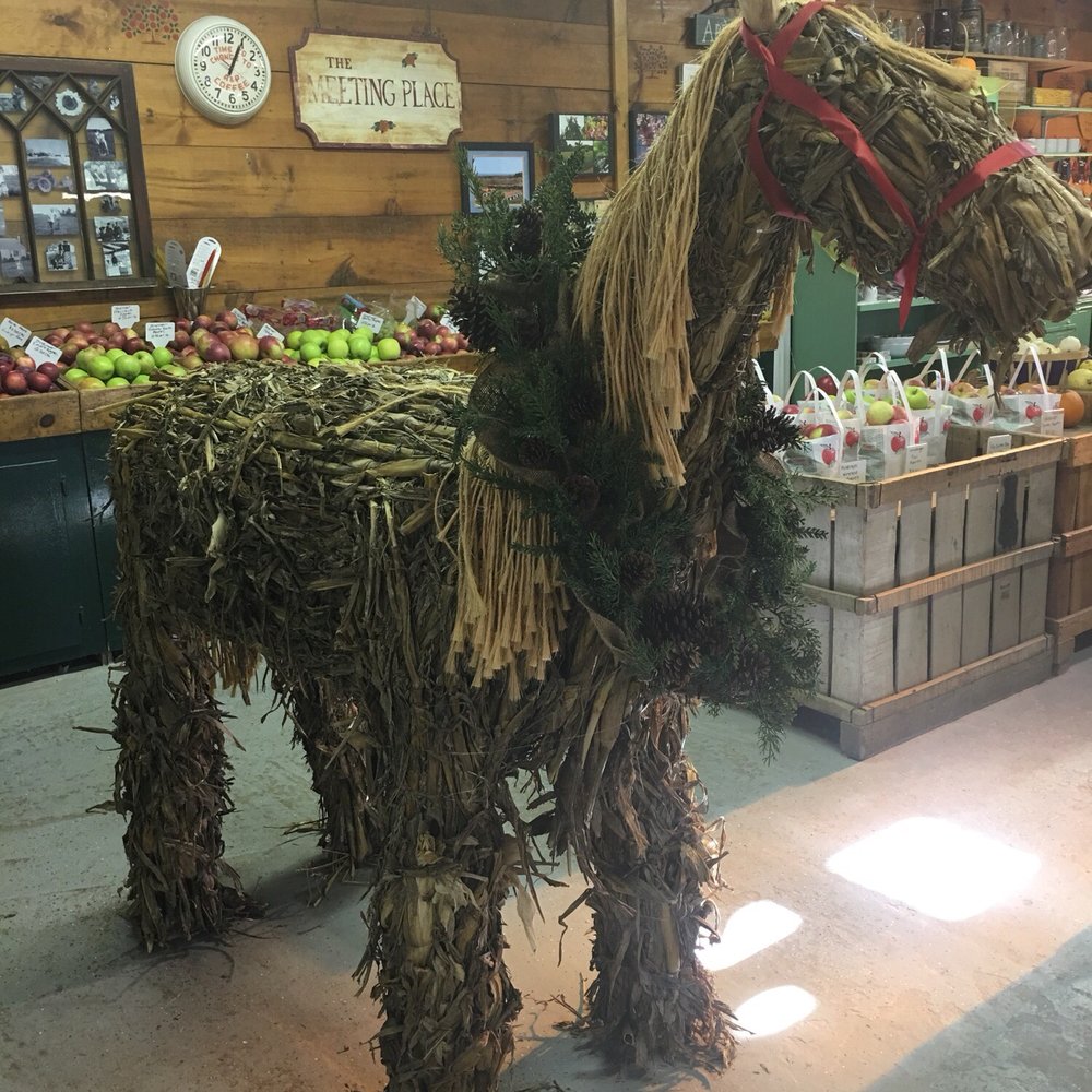 Hindinger Farm - Fruits & Veggies Near Me - Hamden, Connecticut