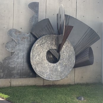 Cullen Sculpture Garden - Museums Near Me - Houston, Texas