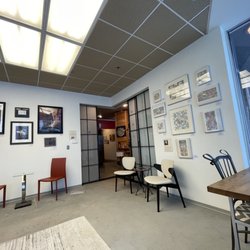 Kaffee Klatsch - Great sitting area with desks and local art for purchase