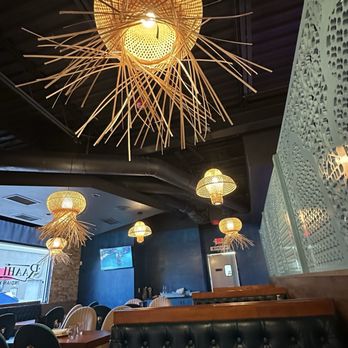 Raahi Indian Kitchen - Decor - Indian Near Me - Houston, Texas