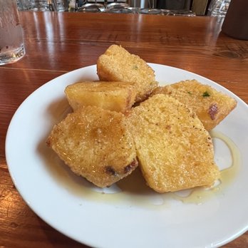 Ore Nell's Barbecue - Jalapeño Jalape-o Cheddar Cornbread - American Near Me - Kittery, Maine