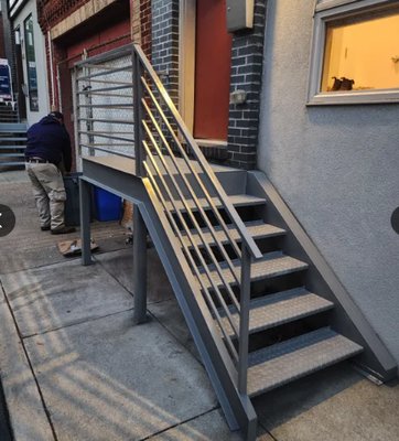 Railings, Fences, Fire Escapes & Security Doors - When it comes to welding and custom fabrication work in Philadelphia and the surrounding areas, there is no name more trusted than SSS Welding & Services. Owner, Harper is renowned throughout the region for his high quality work, competitive pricing, and deep commitment to customer service. Harper handles residential and commercial projects, and has boasts expertise in work pertaining to stairs, railings, fencing, garage doors, and car haulers.