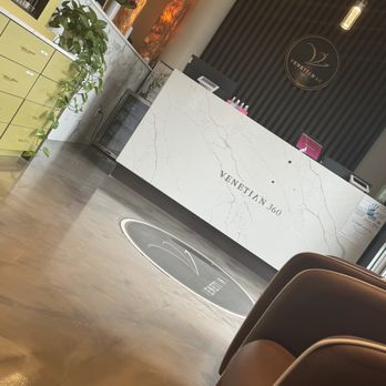 V360 Nail Lounge - Nail Salons Near Me - Austin, Texas