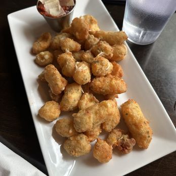 BrickYard Tavern - Cheese curds - American Near Me - Grand Rapids, Michigan