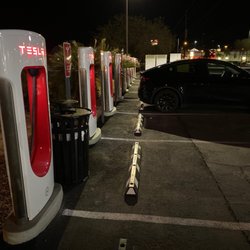 Tesla Supercharger - 16 Superchargers