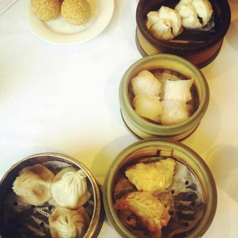 Aberdeen - Hargow, chicken dumplings, Sesame balls with red bean were highlights. - Dim Sum Near Me - White Plains, New York Aberdeen - Hargow, chicken dumplings, Sesame balls with red bean were highlights. - Dim Sum Near Me - White Plains, New York
