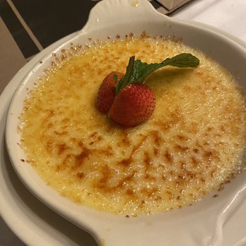 Maggiano's Little Italy - Crème Brûlée - Italian Near Me - Hackensack, New Jersey Maggiano's Little Italy - Crème Brûlée - Italian Near Me - Hackensack, New Jersey