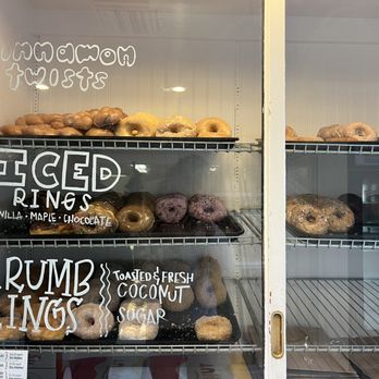 Provo Bakery - a variety of doughnuts in a display case - Bakeries Near Me - Provo, Utah Provo Bakery - a variety of doughnuts in a display case - Bakeries Near Me - Provo, Utah