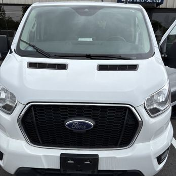 Willie's Transportation - Have a wedding soon? Family vacation? Friends going on a cruise?
Call us today and speak with one of our friendly reservation personnel! - Airport Shuttles Near Me