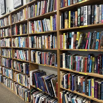 Half Price Books - Books, Mags, Music & Video Near Me - Louisville, Kentucky Half Price Books - Books, Mags, Music & Video Near Me - Louisville, Kentucky